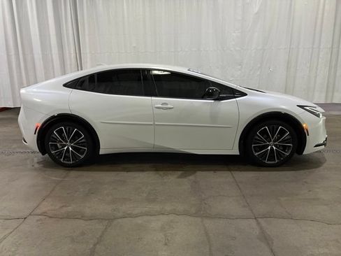Certified 2023 Toyota Prius XLE FWD image 2