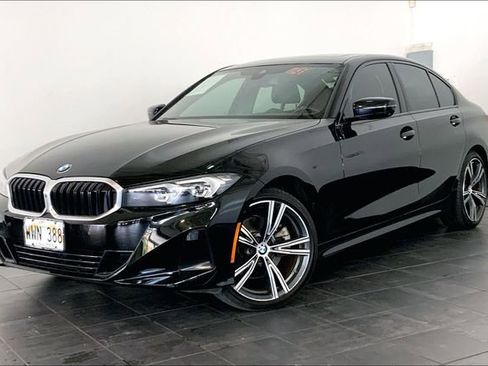 Used 2023 BMW 330i Sedan w/ Parking Assistance Package RWD image 1