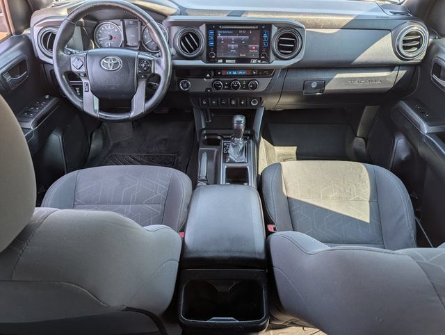 Used 2016 Toyota Tacoma TRD Sport w/ Premium & Technology Package RWD image 11