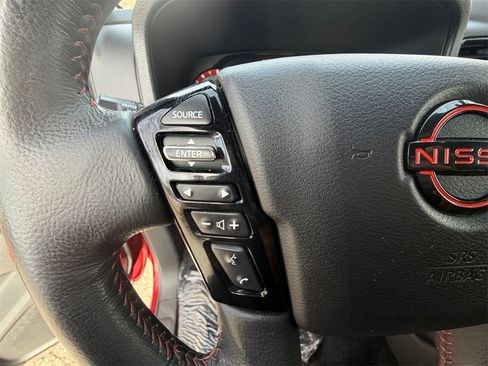 Used 2024 Nissan Frontier PRO-4X w/ Pro Convenience Package image 23