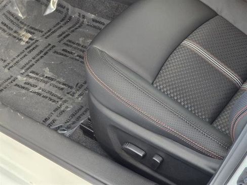 New 2025 Nissan Altima 2.5 SR image 13