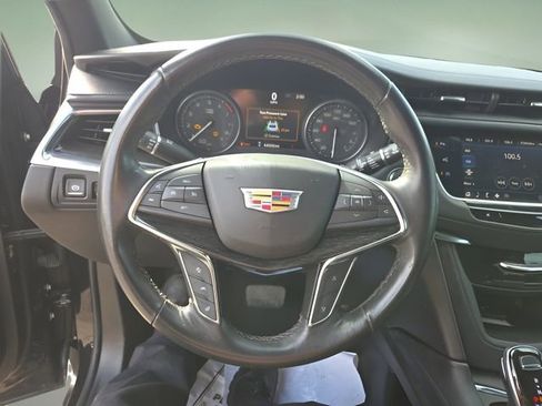 Used 2022 Cadillac XT5 Premium Luxury w/ Technology Package image 14