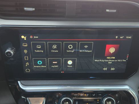 Used 2024 GMC Sierra 3500 Denali w/ Denali Reserve Package image 20