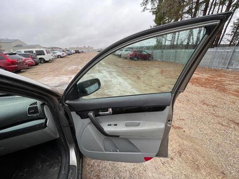 Used 2014 Kia Sorento LX image 30