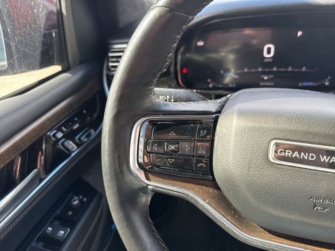 Used 2022 Jeep Grand Wagoneer Series I AWD/4WD image 30