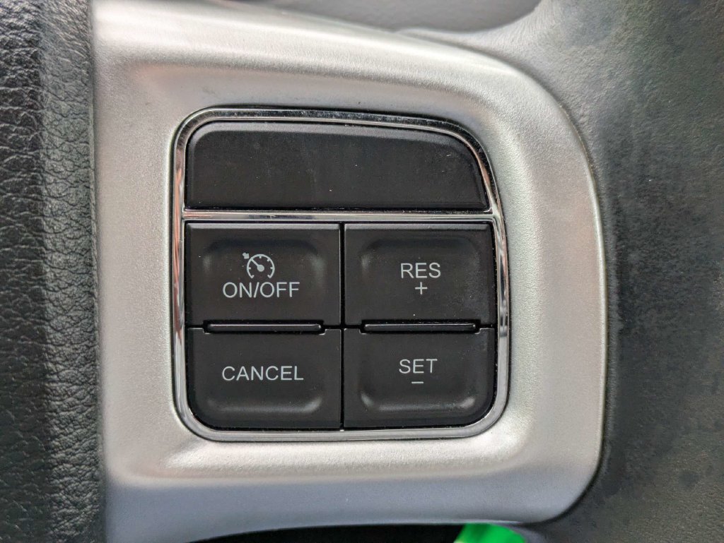 Used 2014 Dodge Grand Caravan R/T FWD image 24