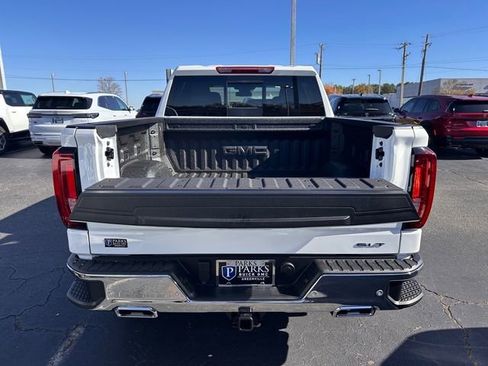 New 2026 GMC Sierra 1500 SLT image 32