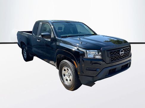 Used 2022 Nissan Frontier S RWD image 4
