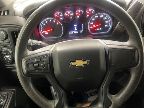 Used 2024 Chevrolet Silverado 2500 Custom w/ Custom Value Package AWD/4WD image 4