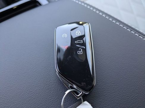 New 2026 Volkswagen Atlas Cross Sport SEL Premium R-Line image 30