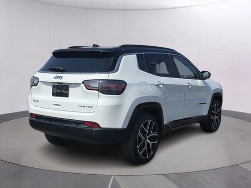 Certified 2025 Jeep Compass Limited w/ Elite Group AWD/4WD image 5