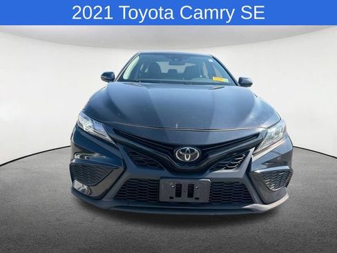 Used 2021 Toyota Camry SE FWD image 7