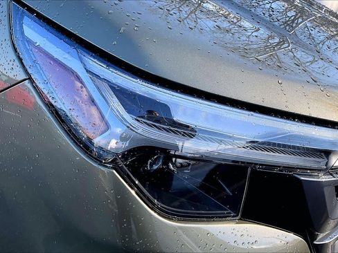 Used 2025 Subaru Forester Limited image 13