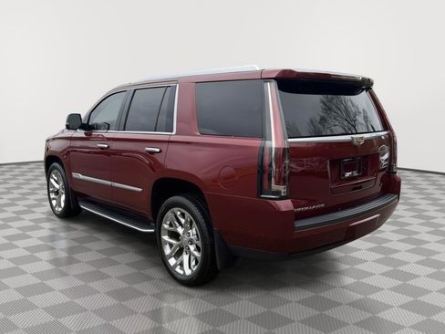 Used 2017 Cadillac Escalade Luxury AWD/4WD image 5