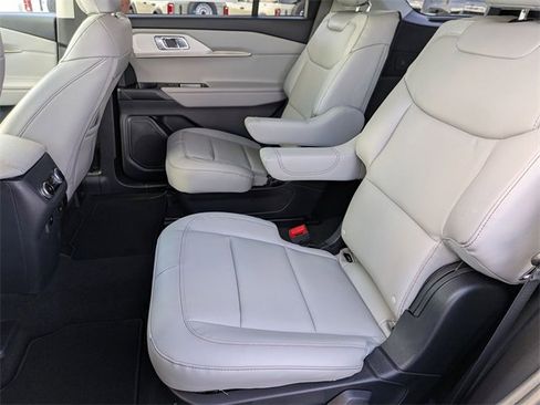 New 2026 Ford Explorer Active w/ Active Comfort Package image 27