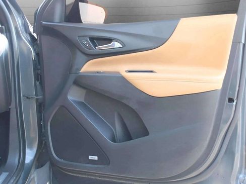 Used 2018 Chevrolet Equinox Premier image 21
