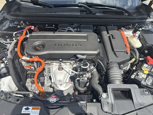 Used 2024 Honda Accord Sport image 11