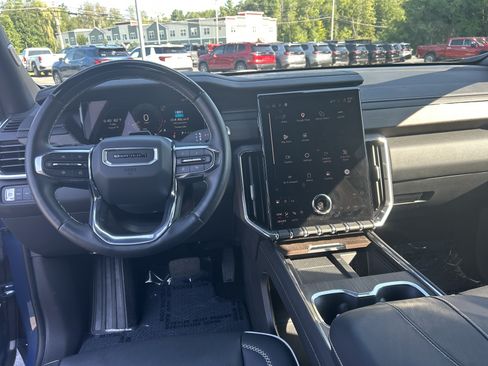 Used 2025 GMC Acadia Denali w/ Super Cruise Package AWD/4WD image 35