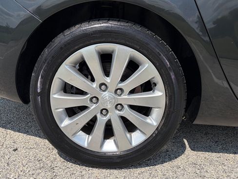 Used 2015 Buick Verano FWD image 24