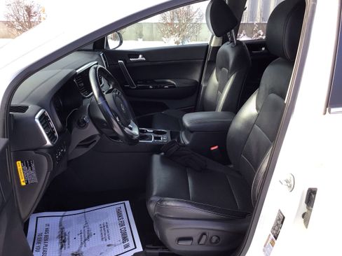 Used 2020 Kia Sportage EX w/ EX Technology Package image 12