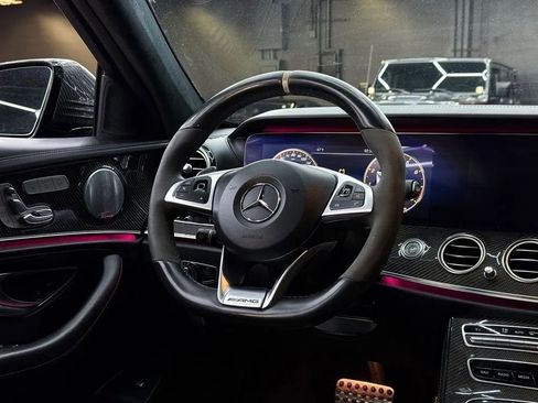 Used 2018 Mercedes-Benz E 63 AMG S image 15