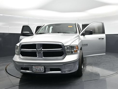 Used 2018 RAM 1500 Classic SLT RWD image 23