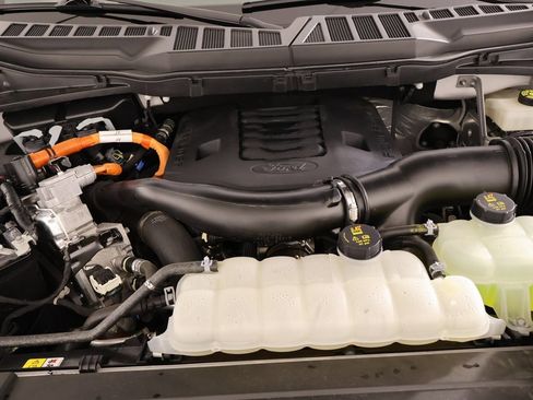 Used 2023 Ford F150 XLT w/ Equipment Group 302A High image 21