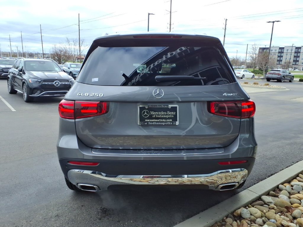 Certified 2026 Mercedes-Benz GLB 250 4MATIC image 5