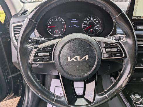 Used 2022 Kia Seltos S AWD/4WD image 39