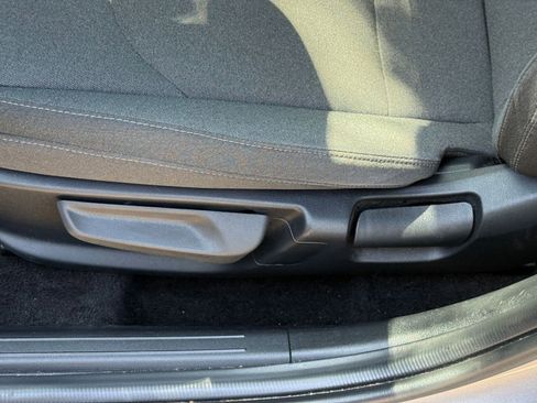 Used 2025 Kia K4 LXS image 22