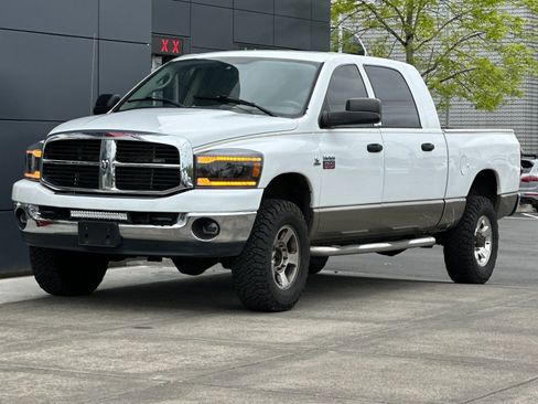 Used 2009 Dodge Ram 2500 Truck SLT AWD/4WD image 7
