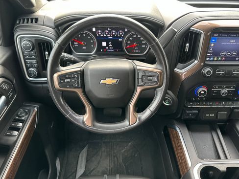 Used 2021 Chevrolet Silverado 1500 High Country w/ Technology Package image 15