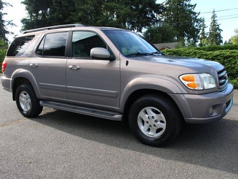 Used 2002 Toyota Sequoia Limited AWD/4WD image 2