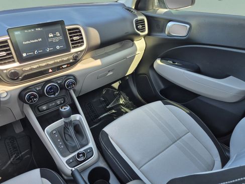 New 2026 Hyundai Venue SEL FWD image 13