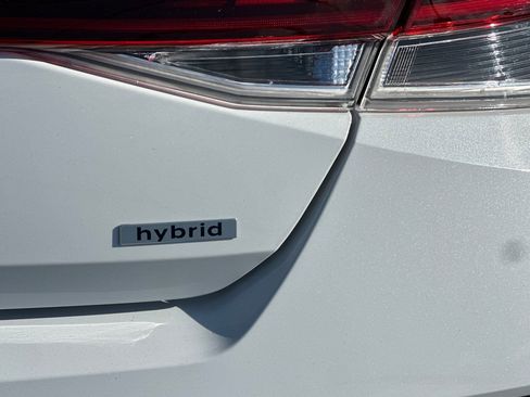 Used 2024 Hyundai Elantra Limited FWD image 27