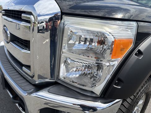 Used 2015 Ford F250 XLT w/ XLT Value Package AWD/4WD image 10