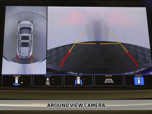 Used 2024 Buick Enclave Premium image 5