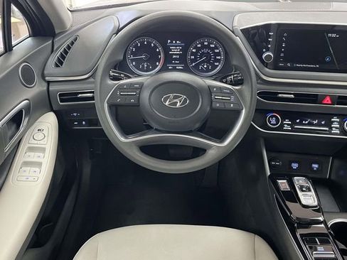Certified 2023 Hyundai Sonata SEL w/ Preferred Accessory Package image 17