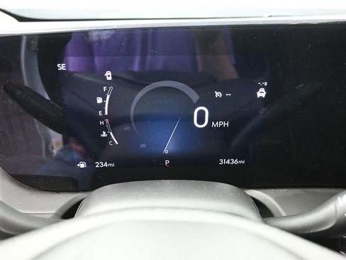 Used 2025 Buick Encore GX Preferred AWD/4WD image 29