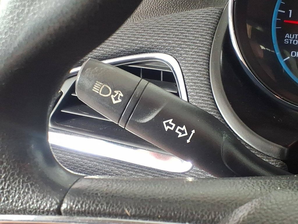 Used 2018 Chevrolet Cruze LT w/ LT Fleet Convenience Package FWD image 20