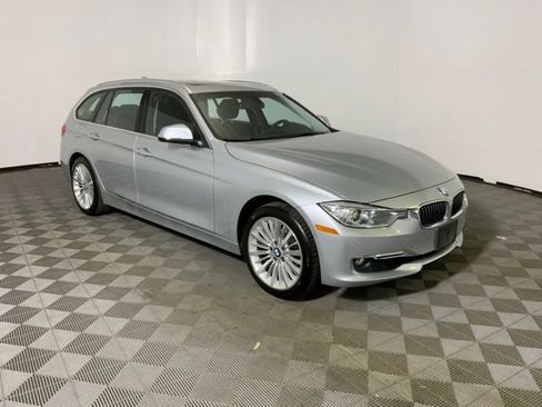 Used 2015 BMW 328i xDrive Wagon AWD/4WD image 4