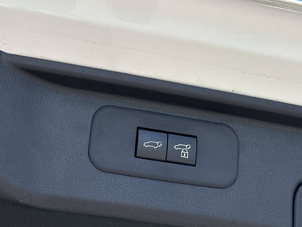 Used 2024 Toyota Grand Highlander FWD image 12