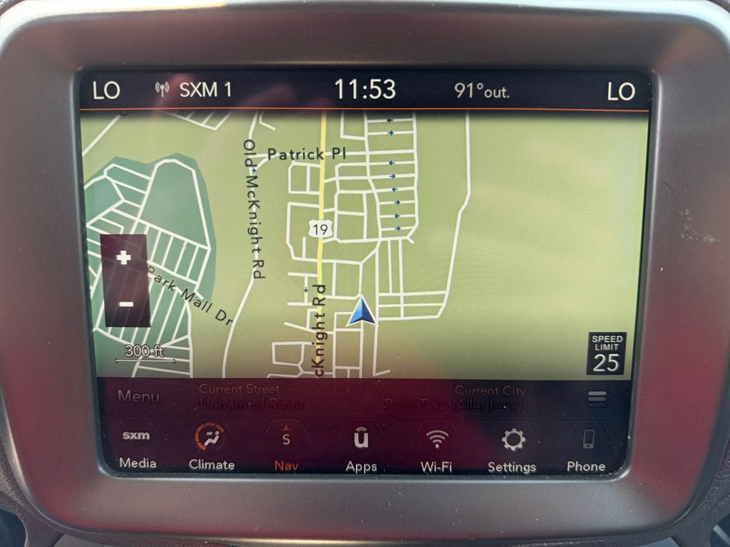 Used 2023 Jeep Renegade Latitude AWD/4WD image 20