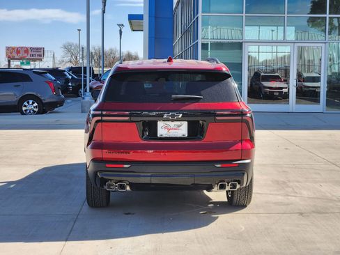 New 2026 Chevrolet Traverse LT image 8