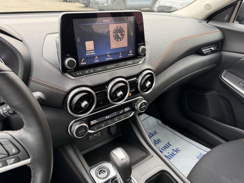 Used 2020 Nissan Sentra SR image 17