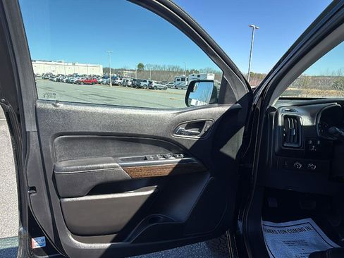 Used 2020 GMC Canyon Denali image 25