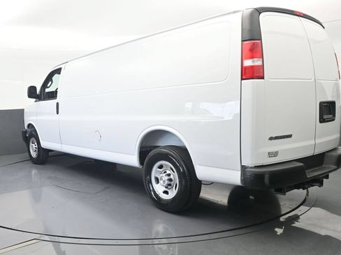 New 2026 Chevrolet Express 2500 Extended w/ Driver Convenience Package RWD image 4