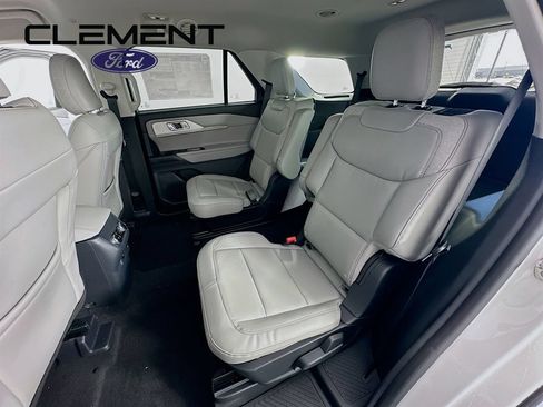 New 2026 Ford Explorer Active w/ Active Comfort Package AWD/4WD image 28