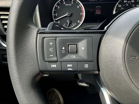 Certified 2023 Nissan Rogue SV AWD/4WD image 11