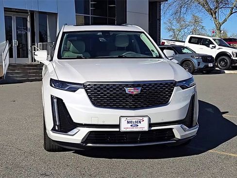 Used 2024 Cadillac XT6 Premium Luxury w/ Technology Package image 6
